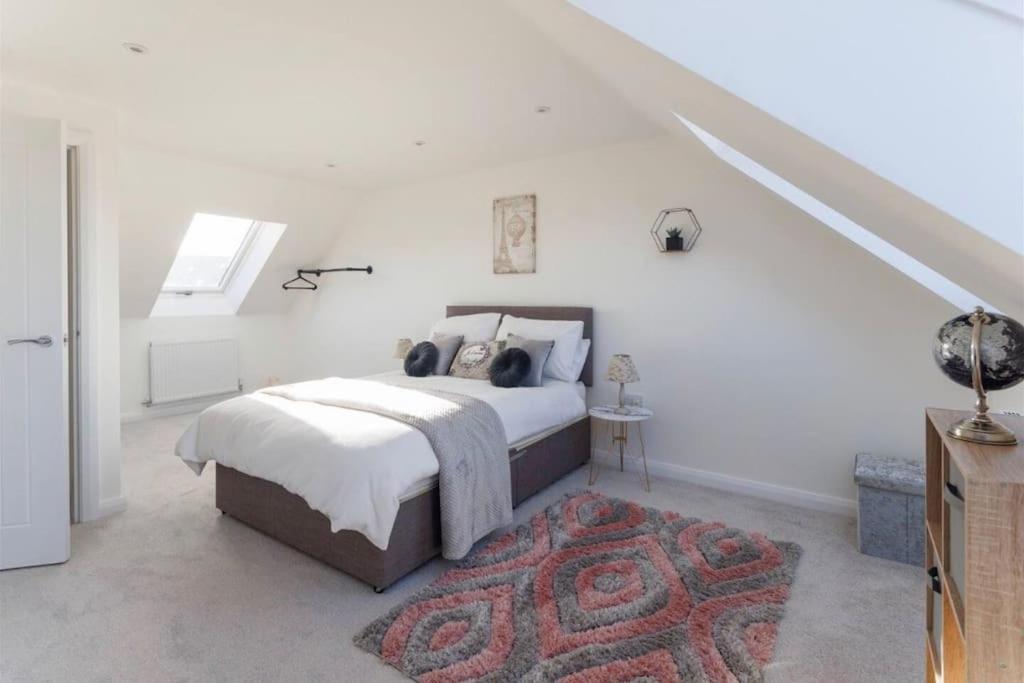 Luxury 3-Bedroom, 2-Bathroom Home Sleeps 7 People Liverpool Esterno foto